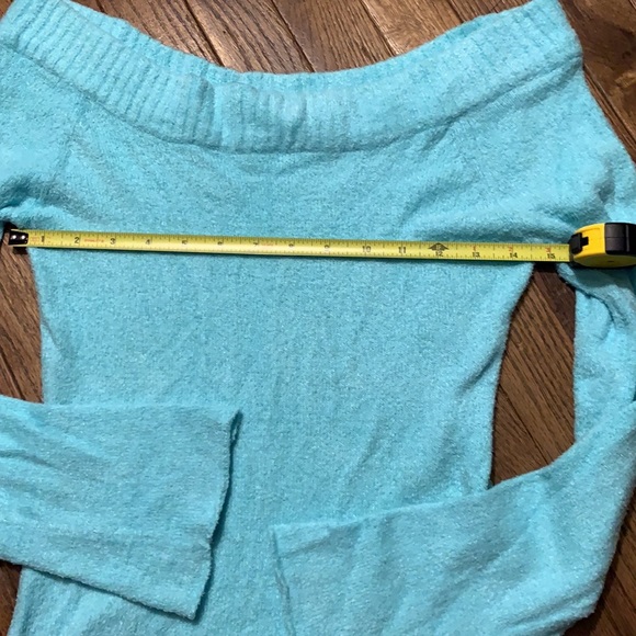 Like new super soft juniors aqua off shoulder sweater - Picture 5 of 6
